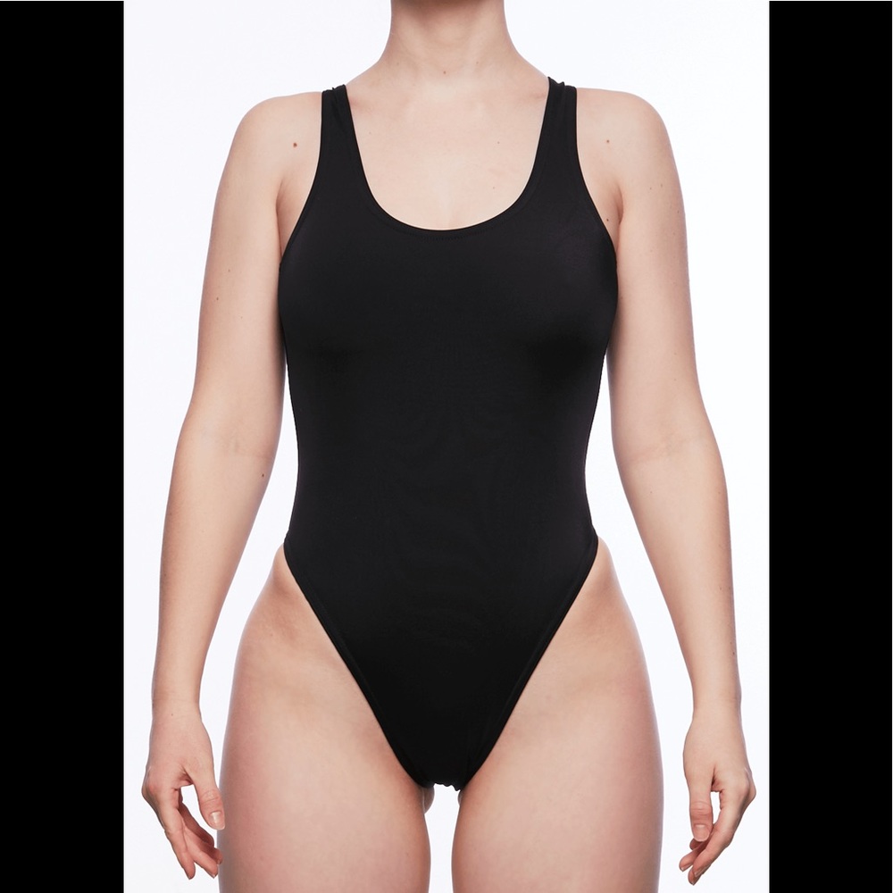 Unika Elaina one piece